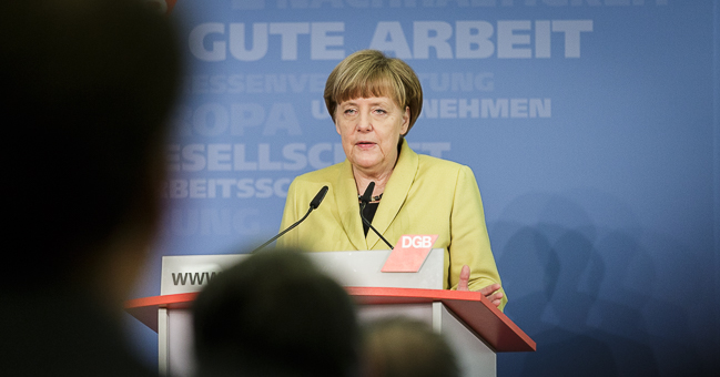 Bundeskanzlerin Merkel am Rednerpult