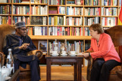 Bilaterales Gespräch zwischen Bundeskanzlerin Angela Merkel und dem nigerianischen Präsidenten Muhammadu Buhari.