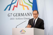 Der französische Präsident François Hollande spricht bei seiner Abschlusspressekonferenz zum G7-Gipfel.