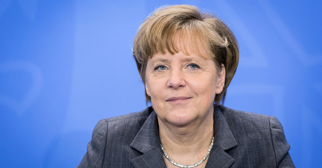 Bundeskanzlerin Angela Merkel bei eiiner Pressekonferenz im Porträt
