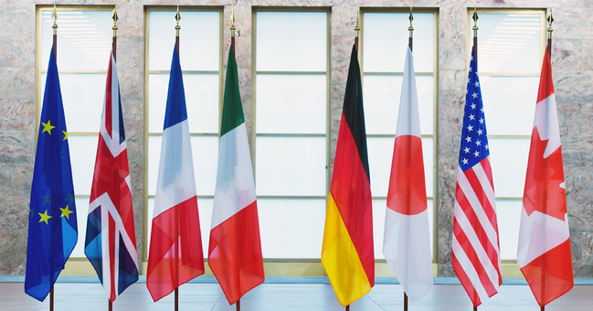 Die Flaggen der G7-Staaten 