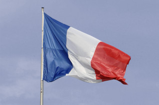 Französische Flagge bei einem Staatsbesuch im Bundeskanzleramt.G7, G8