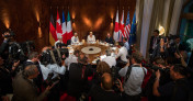 During their working dinner Merkel (Germany), Hollande (France), Cameron (UK), Renzi (Italy), Juncker (European Commission), Tusk (European Council), Abe (Japan), Harper (Canada), Obama (USA) (clockwise) discussed foreign and security policy issues